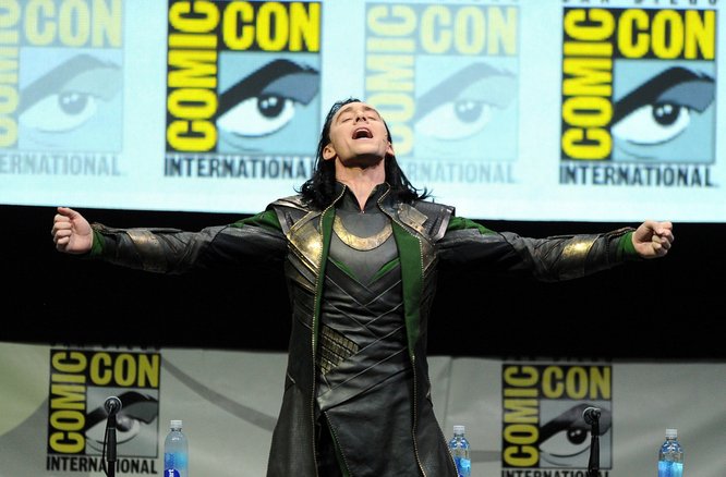 Tom+Hiddleston+Marvel+Studios+Thor+Dark+World+LBWn4OuGBBhx