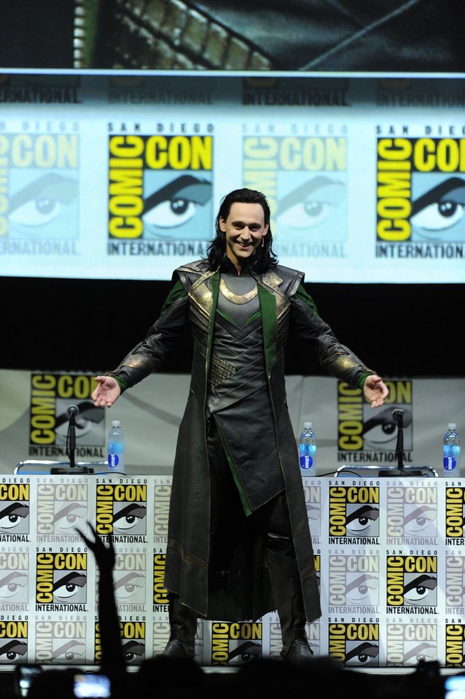 Tom+Hiddleston+Marvel+Studios+Thor+Dark+World+kJLVPP3tK2Rx