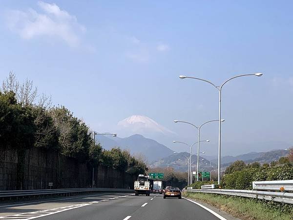 a037.jpg