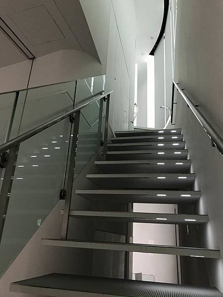 f012.jpg