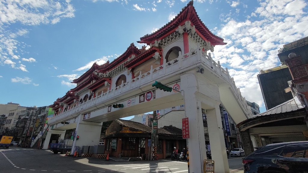 P_20231218_102727-大溪老街慈康觀光陸橋.jpg