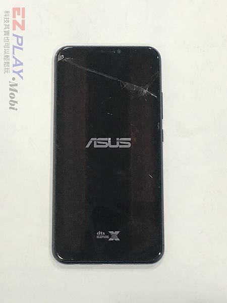 ASUS ZS620KL泡水後，螢幕顯示異常還出現線條了!!