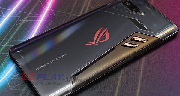 ASUS ROG PHONE電池耗電導致不開機，摔機後螢幕破