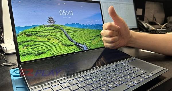 華碩 ZenBook Duo UX482 散熱膏與電池專業更