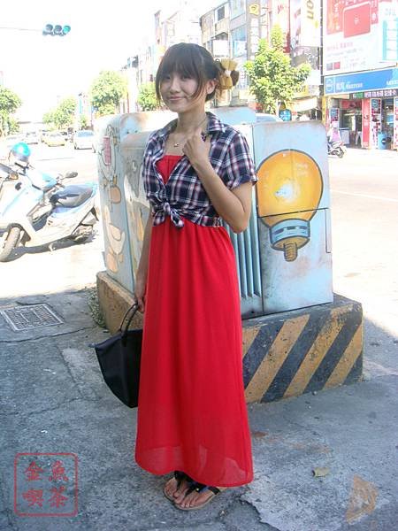 淘寶 飾女巫 平口長洋裝 大紅