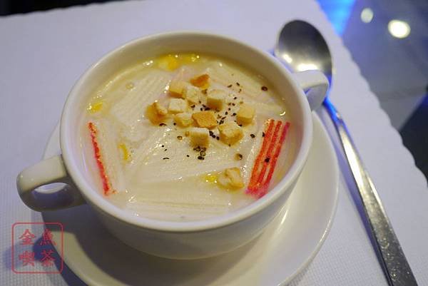 台南 TIMA 超大炸豬排 濃湯