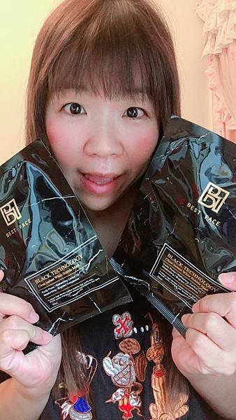 女人知己試用大隊、BEST FACE 黑科技潔淨瞬白泡泡面膜、會冒泡的面膜、含有傳明酸、傳明酸是衛福部核准的美白成分、明亮、白皙、美白、淨化毛孔、鎖水保濕、緊緻肌膚、白皙透亮、溫和去角質