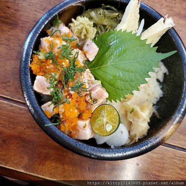 西湖站-五漁村丼飯屋