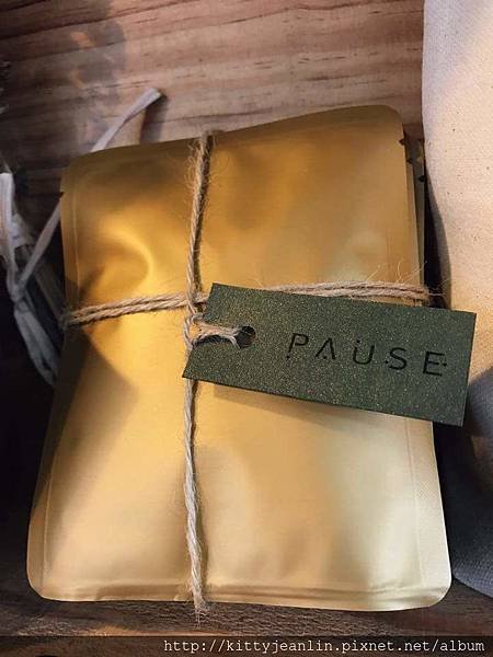 PAUSE  coffee 暫停工作室-耶誕禮盒A-8包掛耳包（4包義式、4包衣索比亞-耶加）