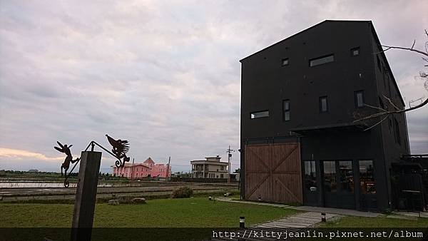 黑宅咖啡BLACK HOUSE