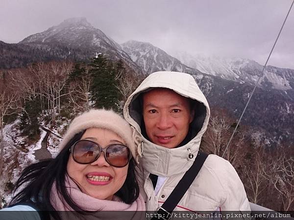 層雲峽玩雪趣