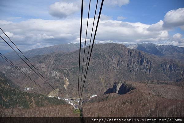 層雲峽玩雪趣