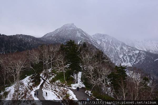 層雲峽玩雪趣