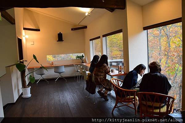 定山溪-cafe gakeno-ue（咖啡館懸崖上）