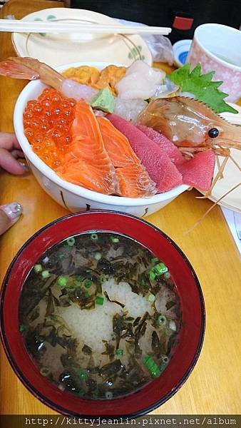 小樽三角市場-滝波食堂饗午餐