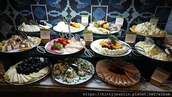 早餐in DoubleTree by Hilton Hotel Kusadasi