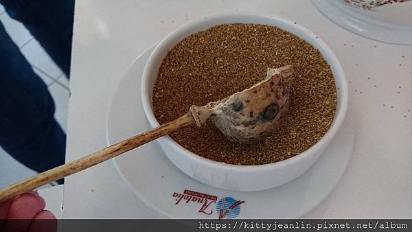 遠征孔亞Konya-趴兔-吃個罌粟籽蜂蜜優格再上