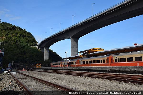 金崙車站