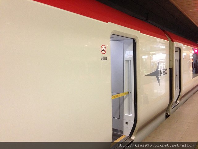 NEX 列車