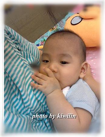 breastfeeding 001