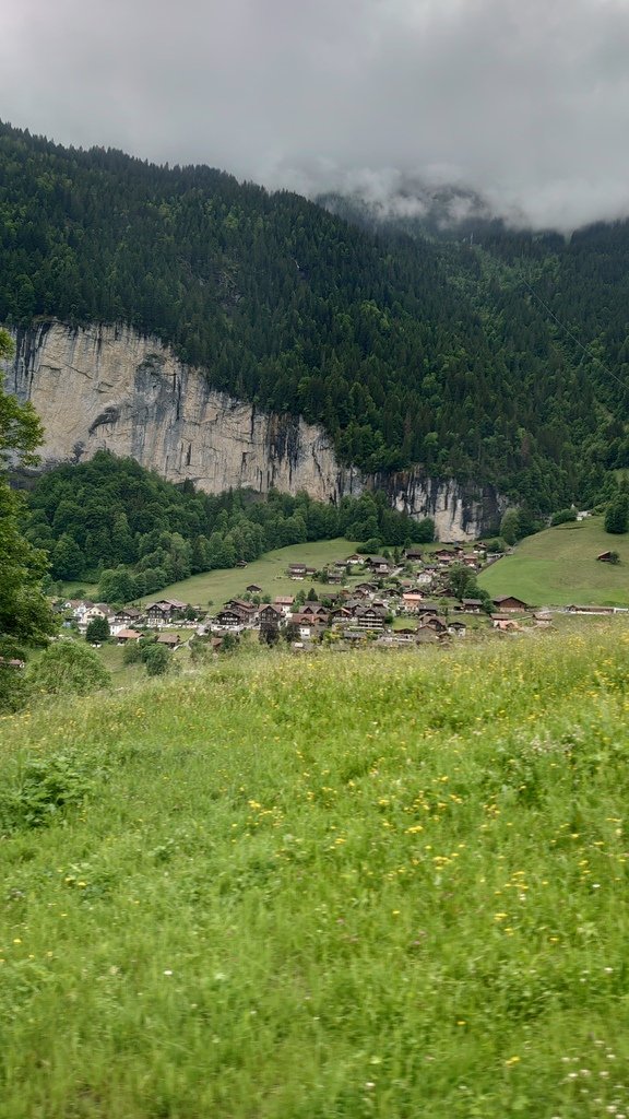 純瑞之旅 - 西庸古堡 - 少女峰 - 伯恩 - 施圖斯 -