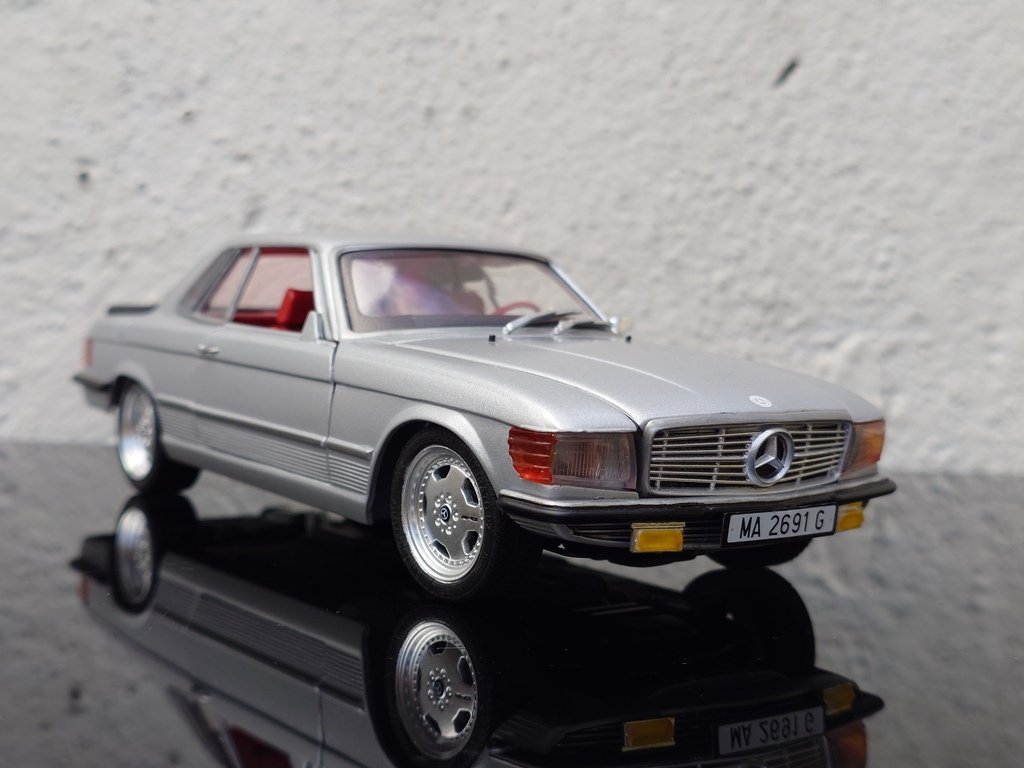 Mercedes-Benz 500 SLC