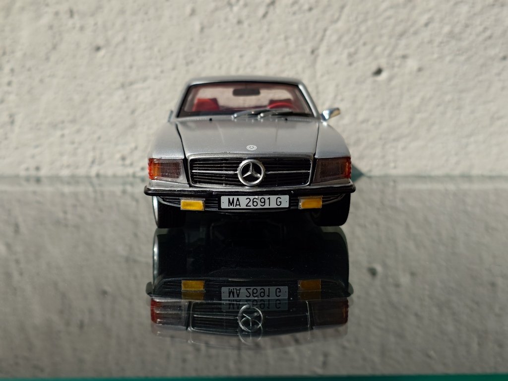 Mercedes-Benz 500 SLC