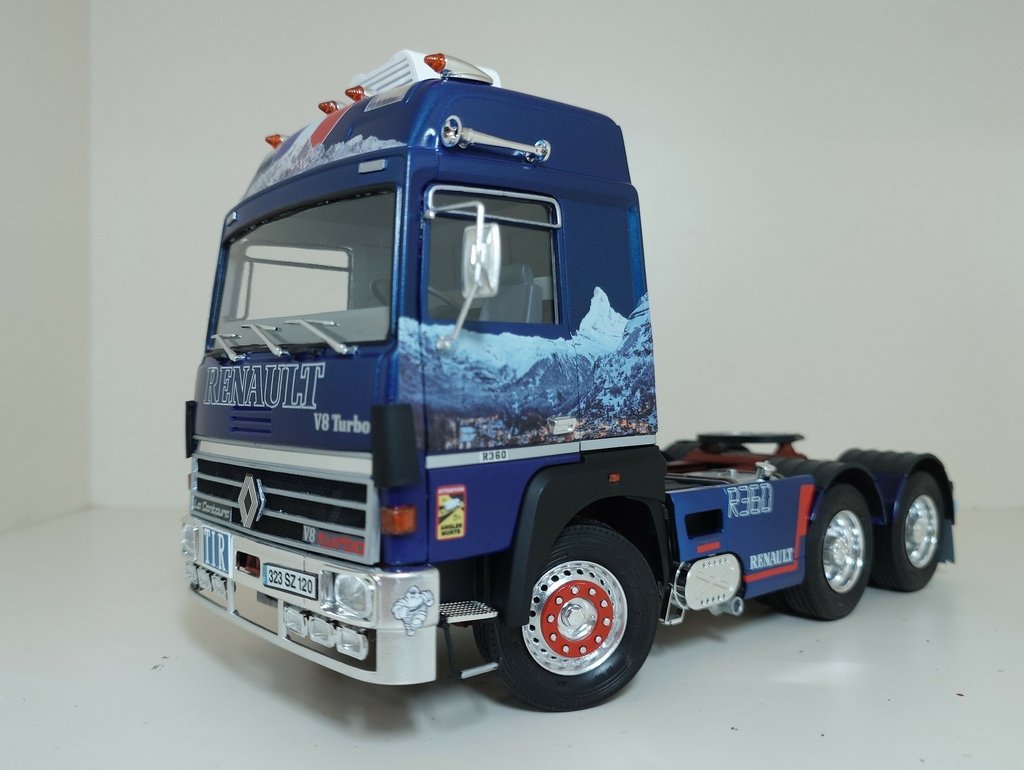 雷諾卡車 R360 Le Centaure Alps -