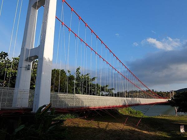 1280px-Gangkou_Suspension_Bridge.jpg