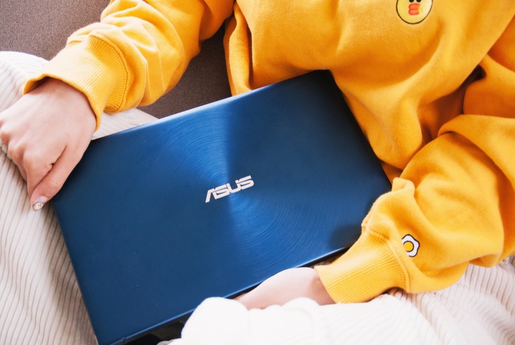 asus04.jpg