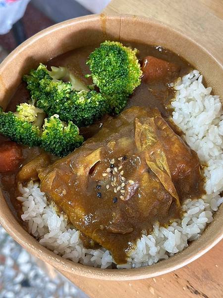 台中豐原平價日式料理︱向陽路素食餐點物超所值︱稻川家咖哩屋【