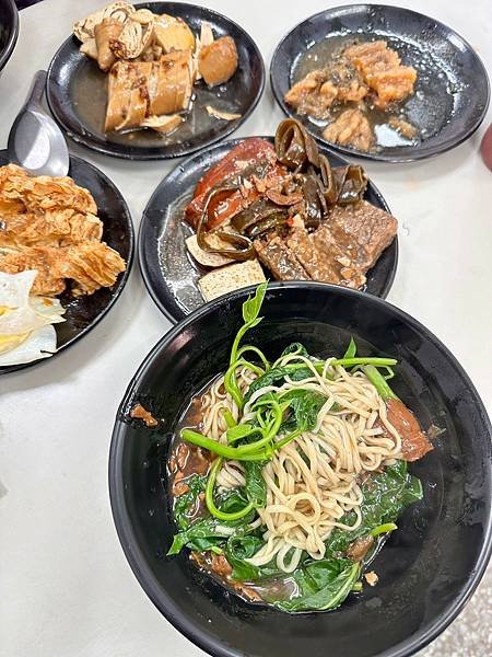 台中市太平區 俗擱大碗素食餐點、TaichungFood便宜