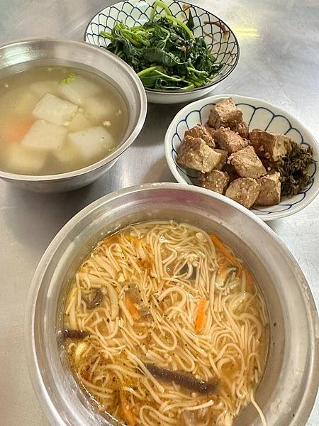 台中Fengyüan素食早午餐║平價素食小吃║豐原區Feng