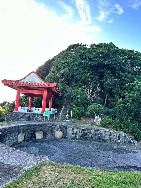 基隆絕美秘境 Keelung市定古蹟白米甕砲台（荷蘭城）『荷