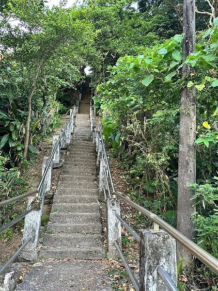 基隆絕美秘境 Keelung市定古蹟白米甕砲台（荷蘭城）『荷