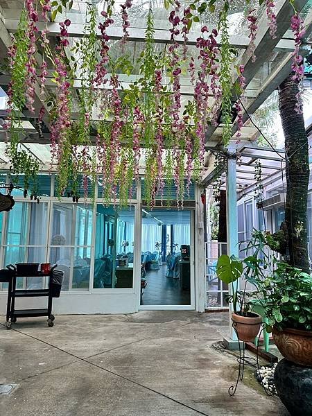 Taoyuan Food 桃園龍潭景觀餐廳 →藍舍花園← 地