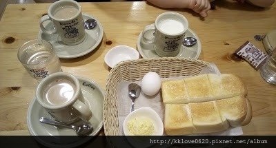 KOMEDA早餐(有蛋泥版).JPG
