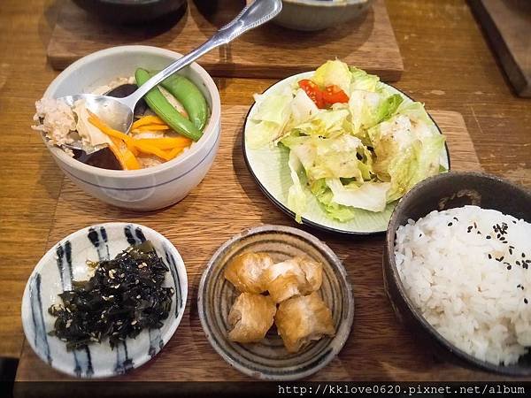 「特有種商行」醃瓜燉肉餅飯.jpg