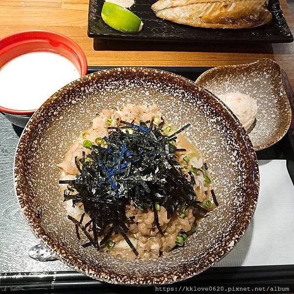 「勁大碗」壽喜燒牛肉丼.jpg