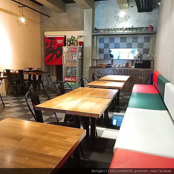 「勁大碗」店內01.jpg