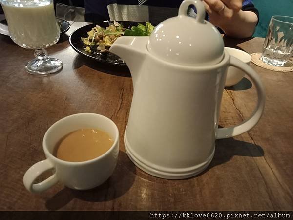 「Dine in cafe」阿薩姆鮮奶茶.jpg