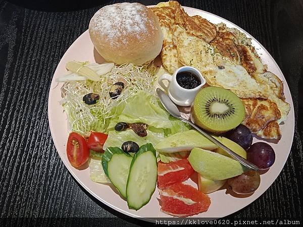 「花間鹿」野菇起司歐姆蛋早午餐01.jpg