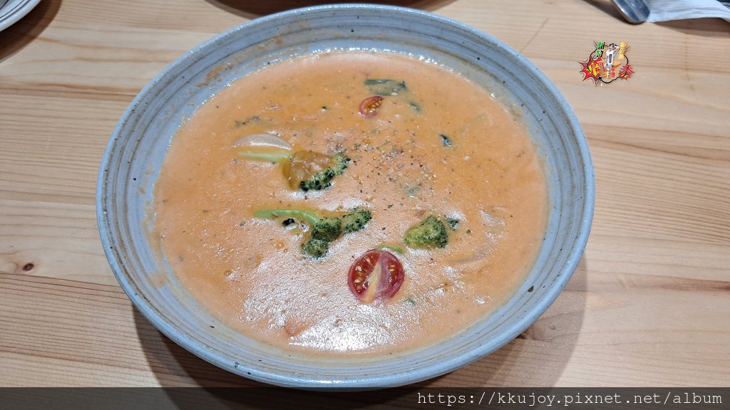 湖口老街美食推薦|卡拉義式餐館|平價餐點、冷氣直送 | 悠哉