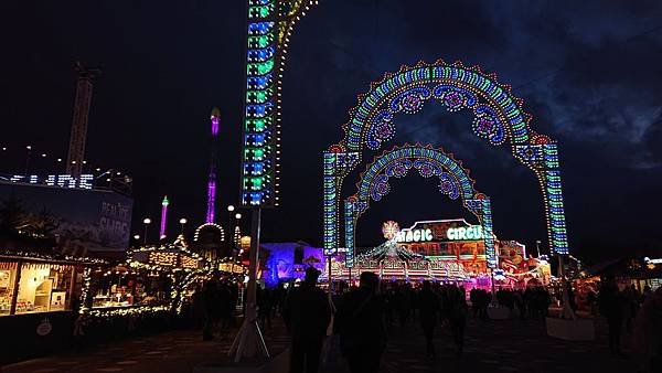 大人與小朋友的年度期待大樂園Christmas Winter Wonderland冬季聖誕市集遊樂園