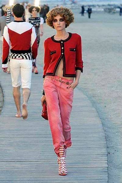 snejana_chanel_resort_2010_pink