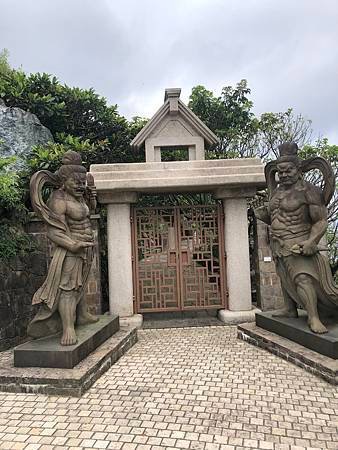 111年靈鷲山、三貂角燈塔健行記