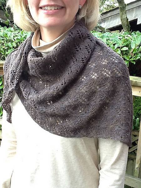 lace_Birch Leaf Shawl (aka Bottom-Up Birch) 披肩(一絞).jpg