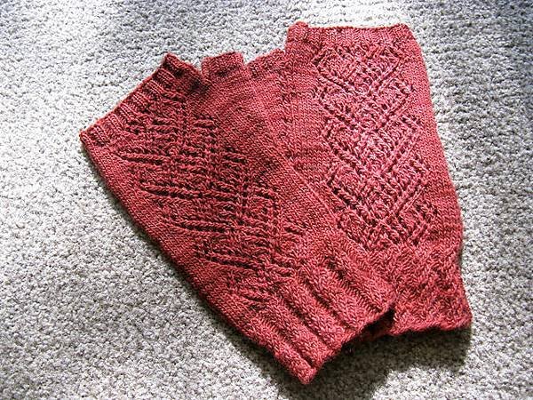 Swan Maiden Mitts 手套(1絞).jpg