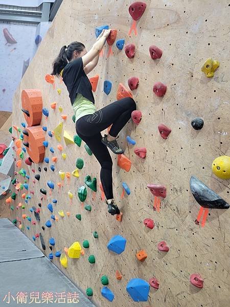 台中攀岩抱石推薦．Dapro indoor climbing 室內攀岩場