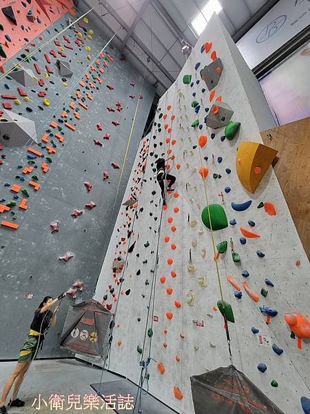 台中攀岩抱石推薦．Dapro indoor climbing 室內攀岩場